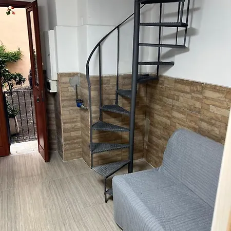 Petite Apartment Neapel
